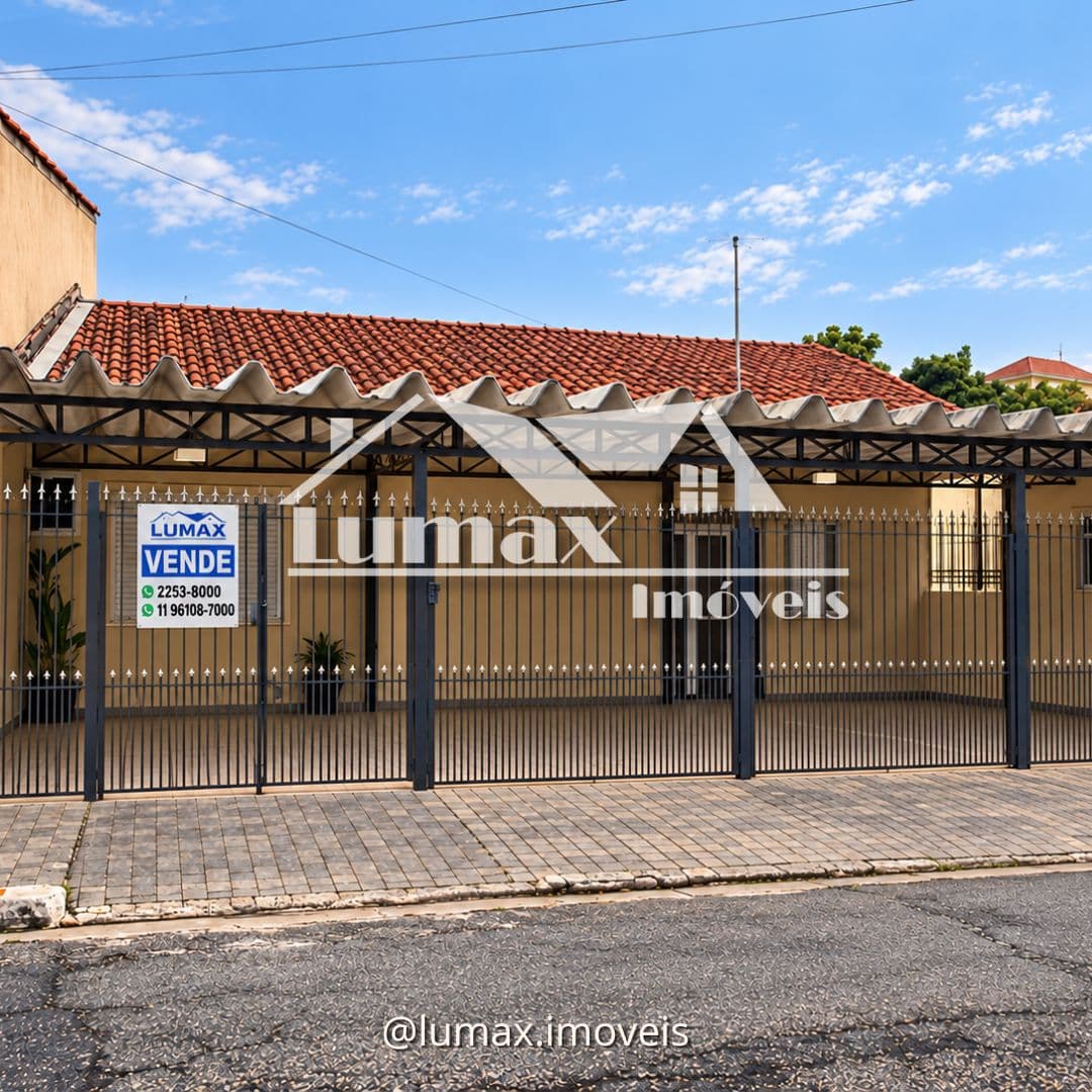 Foto de Casa com 2 Casas, Churrasqueira e 4 Vagas no Jardim Brasília